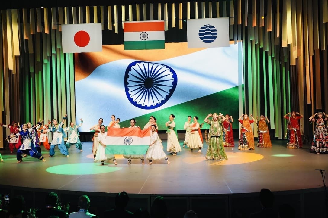 大阪万博でカタックダンスbyカダムジャパン